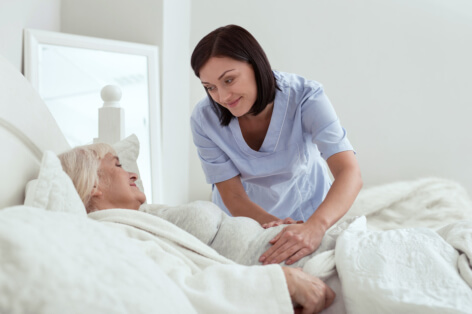 Reasons to Hire a Home Health Aide for Seniors at Home